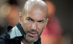 Zidane United'ın teklifini kabul etti: Kounde'yi de istiyor