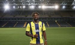 Fenerbahçe Maximin'in bonservisini istiyor