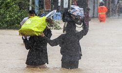 2 haftada 4 tayfun geldi: Ülke harap oldu