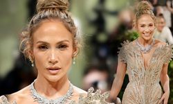 Jennifer Lopez hindiyle beraber oturdu! Yine yalnız