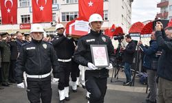 İstanbul'da trafik kazasına müdahale ederken şehit olan polis toprağa verildi