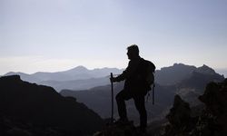 Doğa tutkunu yazar, Tunceli'nin kıraç topraklarını meşe palamuduyla buluşturuyor