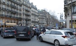 Paris'in merkezinde sınırlı trafik bölgesi uygulamasına geçildi