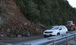 Karadeniz Sahil Yolu'nda heyelan sonrası çalışmalar sürüyor