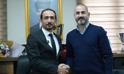 Gökhan Ünal önce kovuldu, bir ay sonra takımıyla yeni sözleşme imzaladı