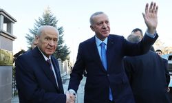 Cumhurbaşkanı Erdoğan ile Bahçeli güldürdü: 'Delikanlılık farkı'