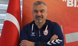 Samsunspor Teknik Direktörü Reis'ten "baskılı oynamak istiyoruz" açıklaması