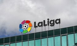 La Liga'da binlerce Alaves taraftarı İsrail'e kırmızı kart gösterdi