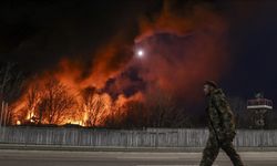 Rusya, Ukrayna'nın askeri havaalanını vurdu