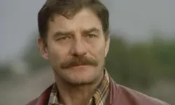 Yeşilçam'ın usta ismi hastaneye kaldırıldı!