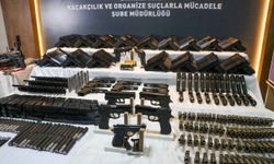 Oyuncakçıda korkutan manzara! Mühimmat deposu çıktı