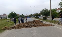 Arazi davası 40 yılda bitti: Kazanınca yolu kazıp trafiğe kapattılar!