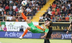 Alanya'da kazanan yok: 2 golü de aynı takımın oyuncuları attı