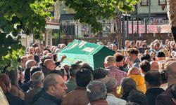 Balık Ayhan'a veda: 'Son sahnedesin'