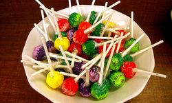 Yanlışlıkla 70 bin lolipop sipariş etti!