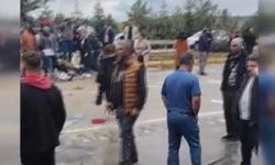 Yolcu midibüsü devrildi! Çok sayıda yaralı var