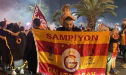 Şampiyon Galatasaray İzmir'e iniş yaptı