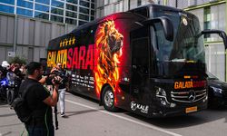 Galatasaray takım otobüsüne saldırı