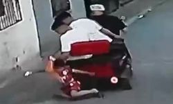 Galatasaray forması giyen çocuğu yerde sürüklerdiler! Görüntüler gündem oldu