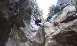 Serinlemek isteyen genç akıntıya kapılarak kayboldu