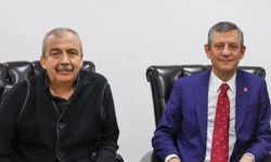 Özgür Özel, Sırrı'nın 'sırrını' açıkladı: 'Ben ölürsem anlat' demiş