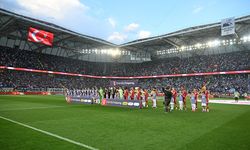 Dev maçta ilk yarı golsüz tamamlandı