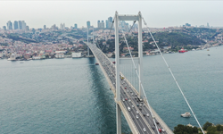 15 Temmuz Şehitler Köprüsü'nde trafik durma noktasında: Bir kişi gözaltına alındı