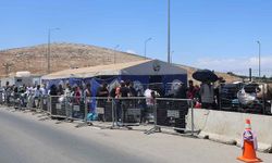 Kurban Bayramı öncesi sınırda hareketlilik: Suriyeli mülteciler dönüyor
