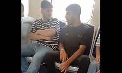 İzmir'de skandal görüntü: Trende sigara içti!