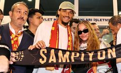 Leroy Sane İstanbul'da: Binlerce kişi karşıladı!