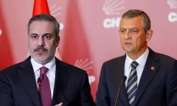 Özgür Özel’in Hakan Fidan’a 'Kurtlat Vadisi' göndermesine AK Parti’den sert yanıt: 'TikTok izlemeyi bırak da...'