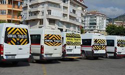 Okullar açılırken dikkat! Velilere korsan okul servisi ve ücret uyarısı: 'Mutlaka dikkat etmeliyiz'