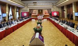 Meclis'te yeni dönem başladı: Komisyonun ilk toplantısı sona erdi!