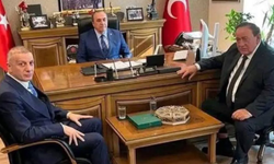 MHP'li isimden Çakıcı ve Yılmaz'la 'dost meclisi' paylaşımı