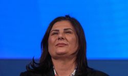 Özlem Çerçioğlu’nun 'AK Parti kitabı' rafa mı kalktı?