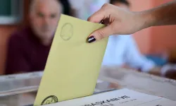 Yeni seçim anketi yayınlandı! Kadın seçmenler bakın hangi partiye oy verecek?
