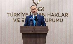 Ünlü yazardan çarpıcı iddia! 'Fahrettin Altun...'