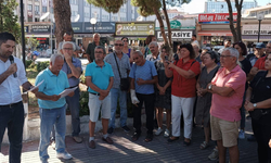 AK Parti'ye geçen Belediye Başkanı'nı istifaya çağırdılar