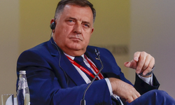 Bu ne yaman çelişki? Ayrılıkçı Sırp lider Dodik Anayasa Mahkemesi'ne gitti