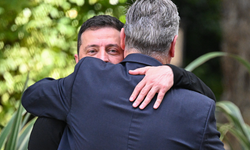 Bir teselli ver! Ukrayna lideri Zelenskiy İngiltere Başbakanı Starmer ile görüştü