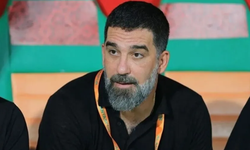 Arda Turan maçtan atıldı: Genç teknik adam kime kafayı taktı?