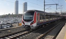 Marmaray'da 1 saat arayla peş peşe iki intihar vakası! Seferler durduruldu