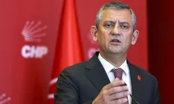 CHP lideri Özgür Özel'den Adalet Bakanı’na tarihi önerge: 7 soru, 15 gün süre