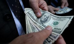 Finans devi dolar/TL tahminini revize etti