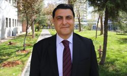 CHP’den istifa etti, AK Parti kürsüsünde Erdoğan’ı 'dünyanın lideri' ilan etti!