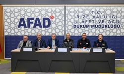 Rize'de etkili olan sağanağa ilişkin AFAD Müdürlüğü'nde koordinasyon toplantısı yapıldı