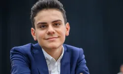 Ediz Gürel kimdir, aslen nereli? Dünya satranç şampiyonu Dommaraju Gukesh'i yenen Ediz Gürel kaç yaşında?