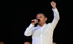 CHP'den 'Kayyum' kararının ardından ilk miting: On binlere seslendi