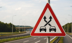 Yeni trafik işaretinin anlamı ne? Yakında Türkiye'de!