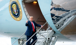 Trump'ı taşıyan uçak çarpışma tehlikesi geçirdi: Her şey kayıtlarda var